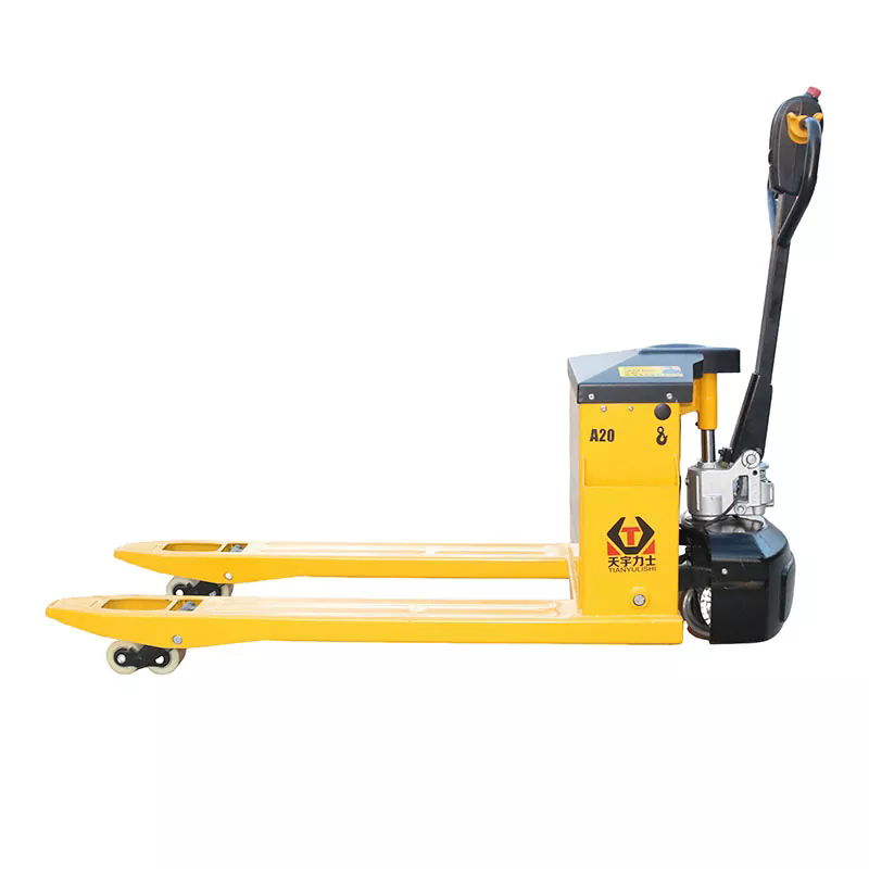 The Essential Role of Pallet Trucks in Material Handling