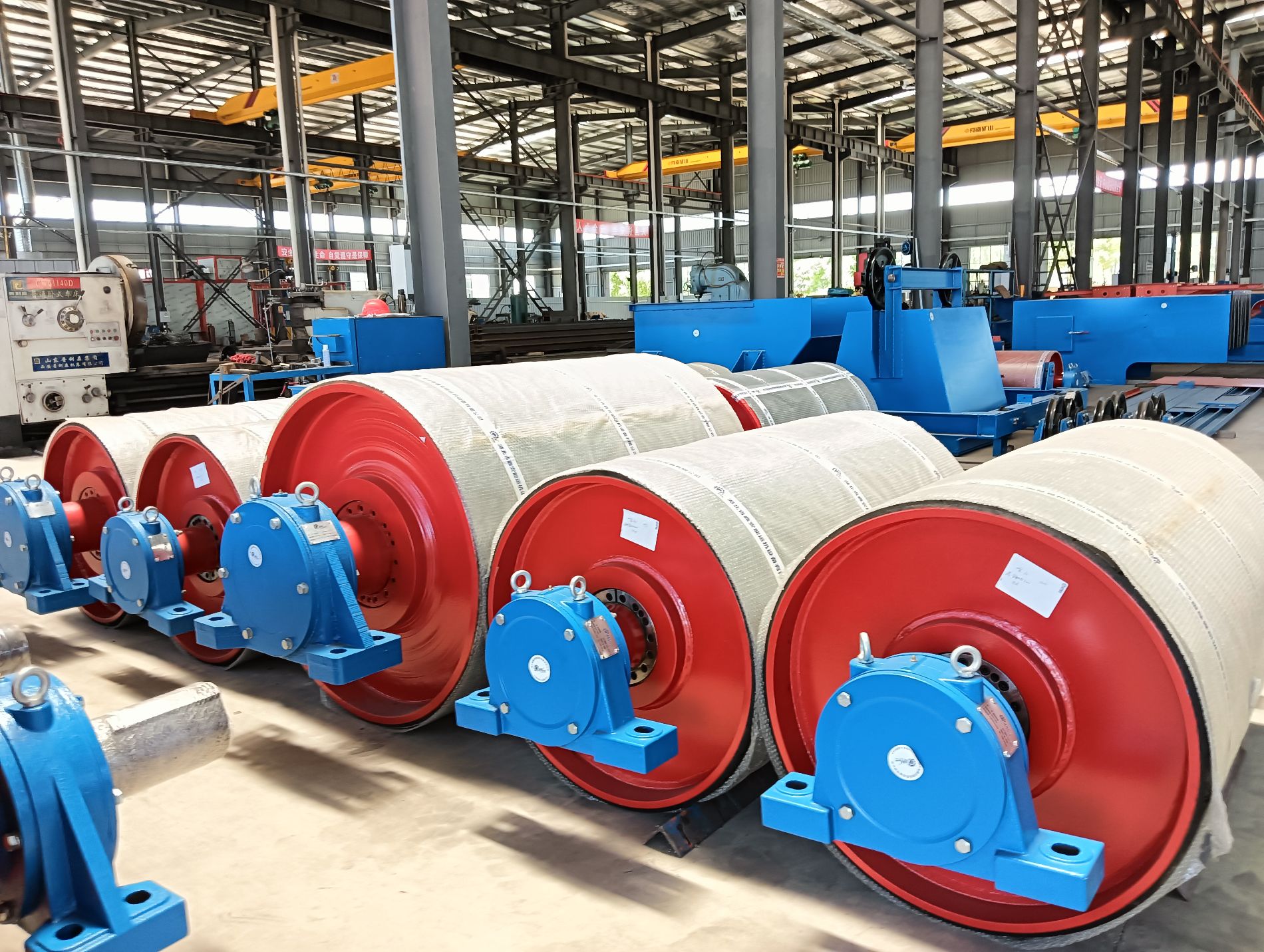 Custom Conveyor Pulley Solutions for Efficient Material Handling Systems